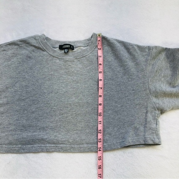 Missguided, Cropped Long Sleeve Sweatshirt, Size 6 - Picture 10 of 10